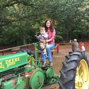 Meet your Posher, Lauren